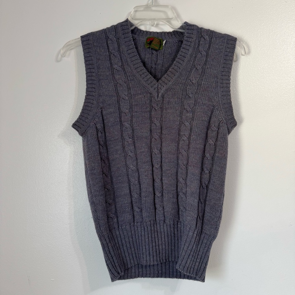 Boston Trader’s Gray Wool Cable Knit Men's Sweater Vest